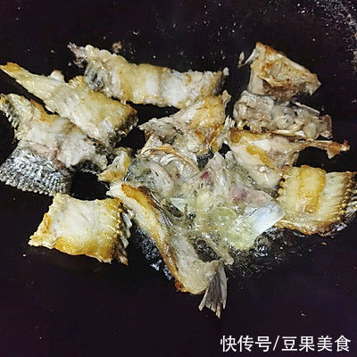 大厨|零失败鱼骨萝卜汤，大厨原来这么好当