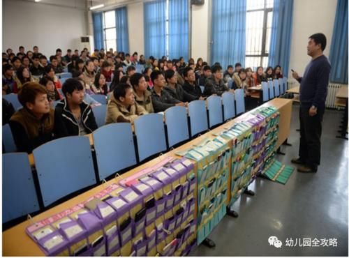 如果大学点名有段位，青铜都已经让我无法逃课了，老师：乖乖上课