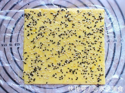 红薯最好吃的做法,做成小零食,酥酥脆脆,唇齿留香,太好吃了