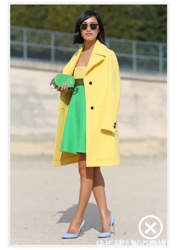 颜色|黄黑皮最显白的穿法,好看到尖叫!浅黄色连衣裙肌肤透亮,绝了