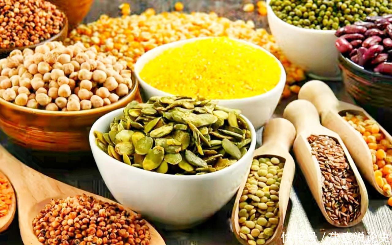 卡路里|便秘就怕4种食物，比香蕉、蜂蜜还管用，隔天吃一顿，排毒还减肥