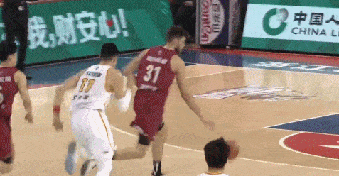 隔扣|回防遭浙江大外隔扣 沈梓捷僅出手7次砍10+7