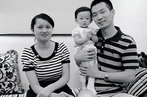 解海龙@30年前,那个希望工程“大眼睛女孩”被国家大力培养后,现状如何?