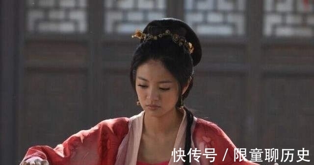 下联!乾隆出上联:“昨日黄花闺女”,女子含羞对下联,堪称千古绝对!