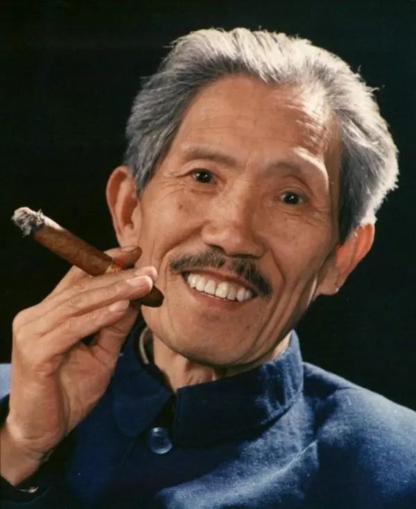 草书$他曾任山西博物馆馆长,书法技巧少有匹敌,草书更是酣畅淋漓