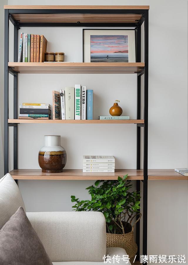 沐宸|她一人独居56㎡小宅,全屋温馨自然,与小猫相伴,生活幸福美满