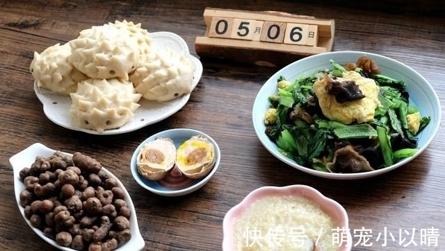 妈妈每天六点进厨房，做全家的早餐，简单美好的生活，从早餐开始