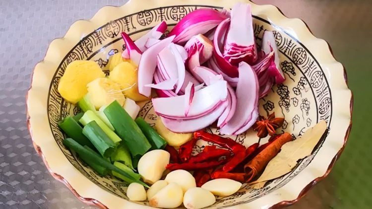 终于找到肘子最好吃做法，香浓软烂，好吃不腻，一个肘子不够吃