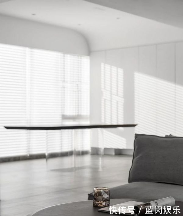 别墅|去他的豪宅风,95后宝爸拒绝奢侈,简装了289㎡的家,真心让人喜欢