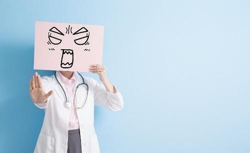 慢性疾病|高血压患者,尽量少做5件事,不然血压会不稳定,一起了解下