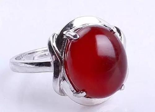 石头|这种石头堪比翡翠,五年时间升值万倍,随便一块可以换套房