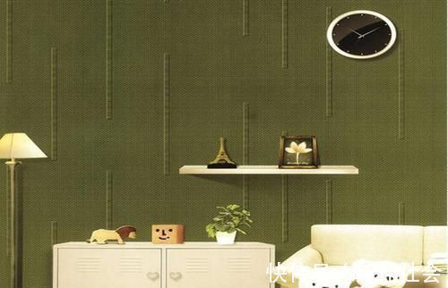 墙面|家里墙面不要贴墙纸刷油漆了，如今都流行这样做，美观又耐用