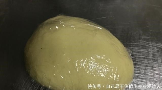 有面粉就能做,不发面,不醒面,层次分明,放3天还酥香掉渣