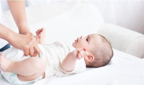 孩子|宝宝几岁停用纸尿裤?家长不要图省事,超过这个年龄就迟了