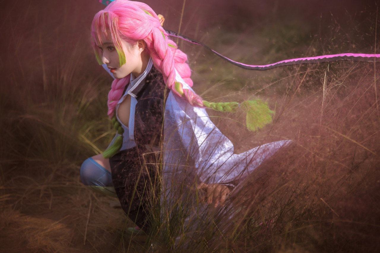 鬼灭之刃甘露寺蜜璃cosplay