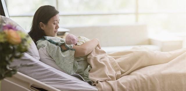 生娃|这是我见过“最淡定的产妇”,生娃只用十分钟,生孩子跟玩似的