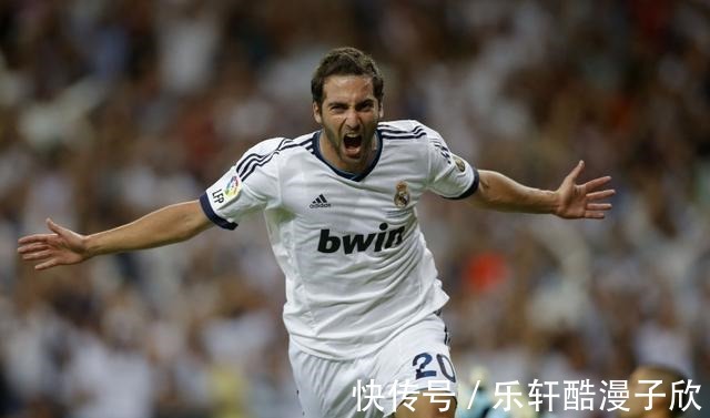 意甲|本澤馬實現(xiàn)自我超越，他有2個優(yōu)點，皇馬不留下伊瓜因很明智