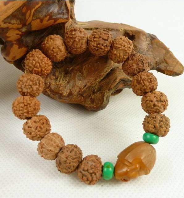 欧泊|下雨天最好别戴这些珠宝!