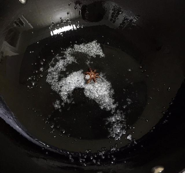 大虾除了煮着吃,还有一道经典做法,春节家宴露一手,全家都爱