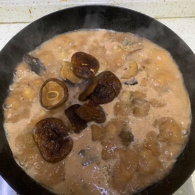 花生酱|惹味黄豆焖猪手