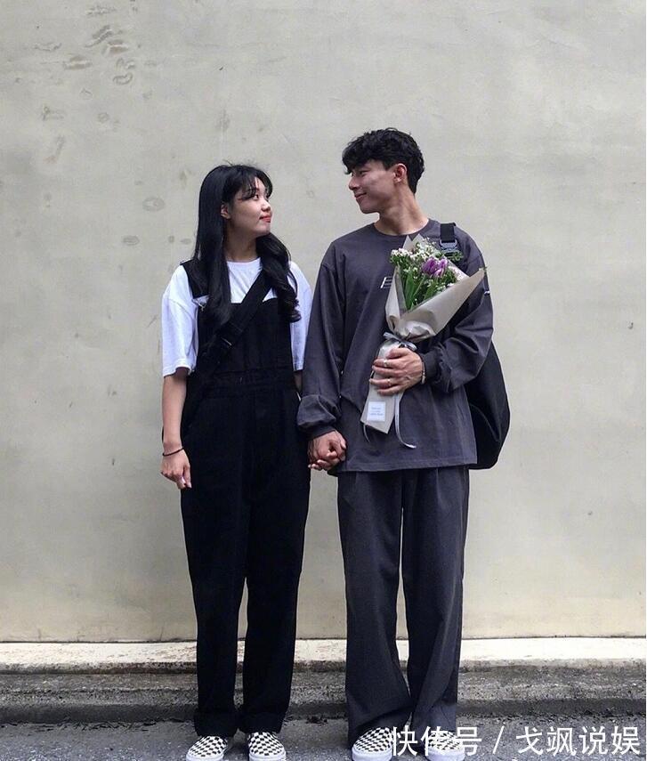 深色调 初秋情侣怎么穿,9套同色系搭配打造完美情侣装,日常又很简单