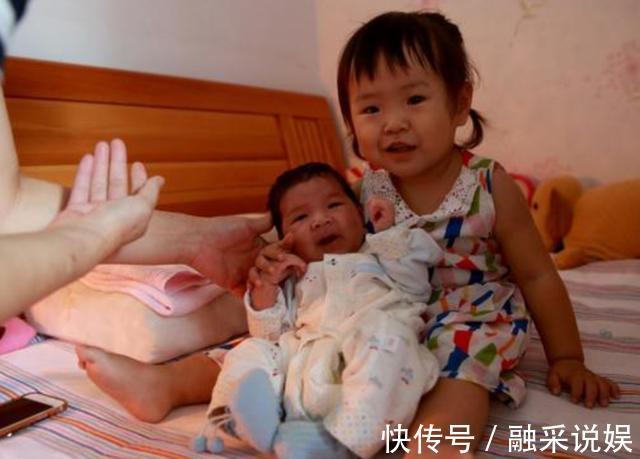 分身乏术|哥哥喜欢亲近妹妹,妹妹却莫名哭泣,妈妈掀开妹妹衣服失声痛哭