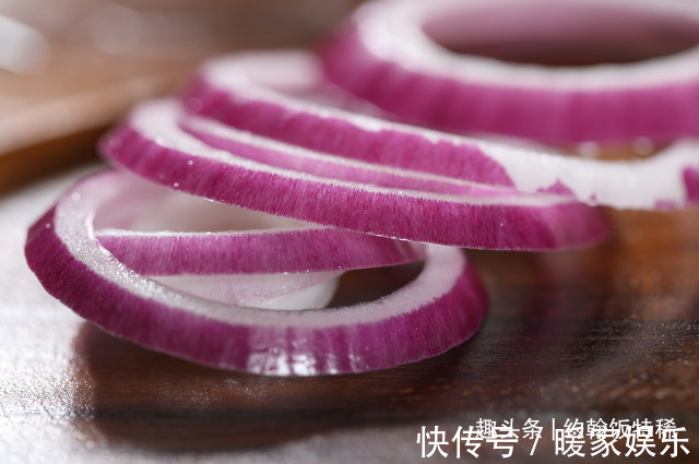 独头蒜|5种“土里长出的青霉素”,一周吃两回,杀菌又消炎,家人身体好