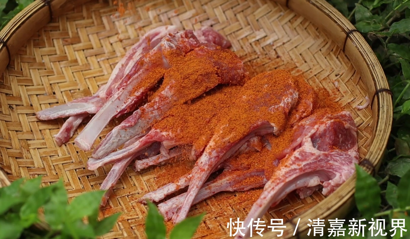 关键|让人垂涎三尺的烤羊排是怎么做出来的关键在于这2步，太过瘾了