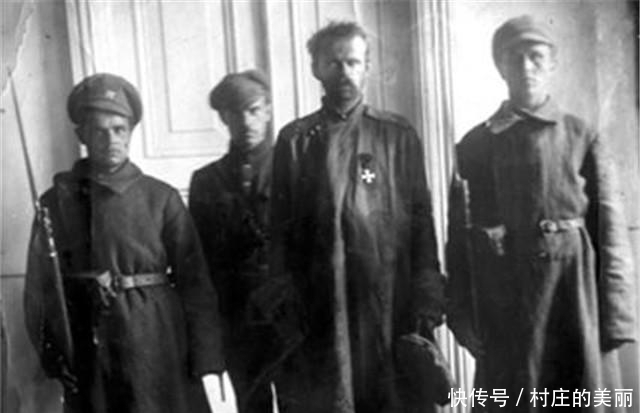 消灭|外蒙古独立始作俑者: 视自己为成吉思汗转世, 消灭4000人后宣布建国