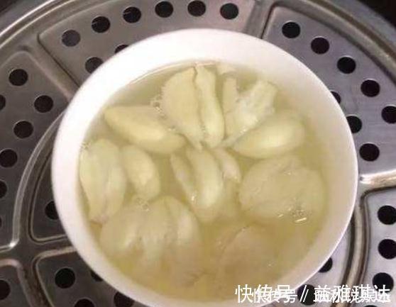 超哥|富贵竹越养越“黄”换种水“泡一泡”，叶片油亮蹿“1米”