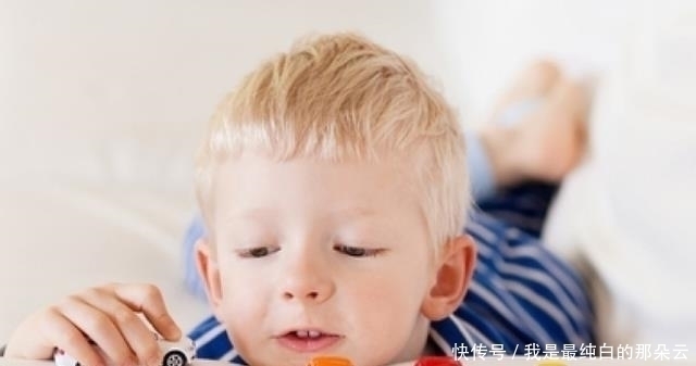 想象力|孩子右脑发达的3种表现,每种都能体现出高智商,是块学习的材料