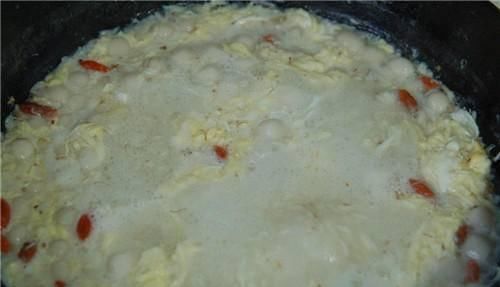 月经前喝碗它,促进血液循环,脸色红润,肌肤嫩如婴儿,比燕窝补