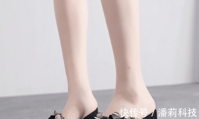 高跟鞋 女生不趁机选双人字坡跟拖鞋,提升回头率来!