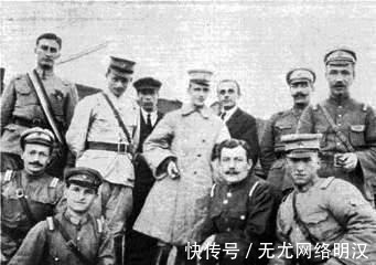 总工头&民国奇人张宗昌:娶白俄五姐妹陪侍,诗词堪称空前绝后