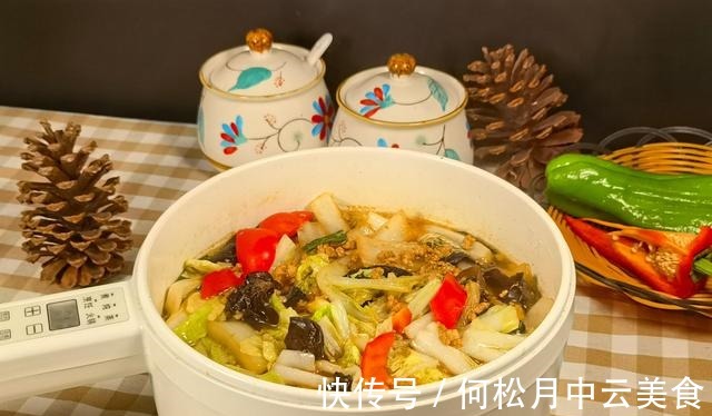 这两种食材是完美搭配，多加点肉未同烧，咸鲜味美很下饭！