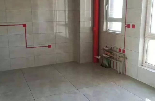 师傅|墙砖和地砖谁先铺我家师傅搞错顺序，多花2万，气得想换师傅