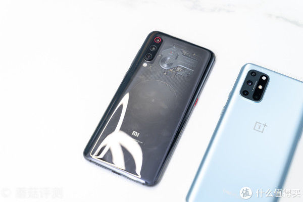 手机|真机实测！一加8T银时真·指纹收集器的终结者！