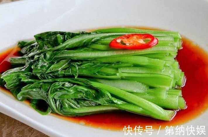 无论炒哪种青菜，不要直接炒！记住4点，翠绿不出水，香嫩又入味
