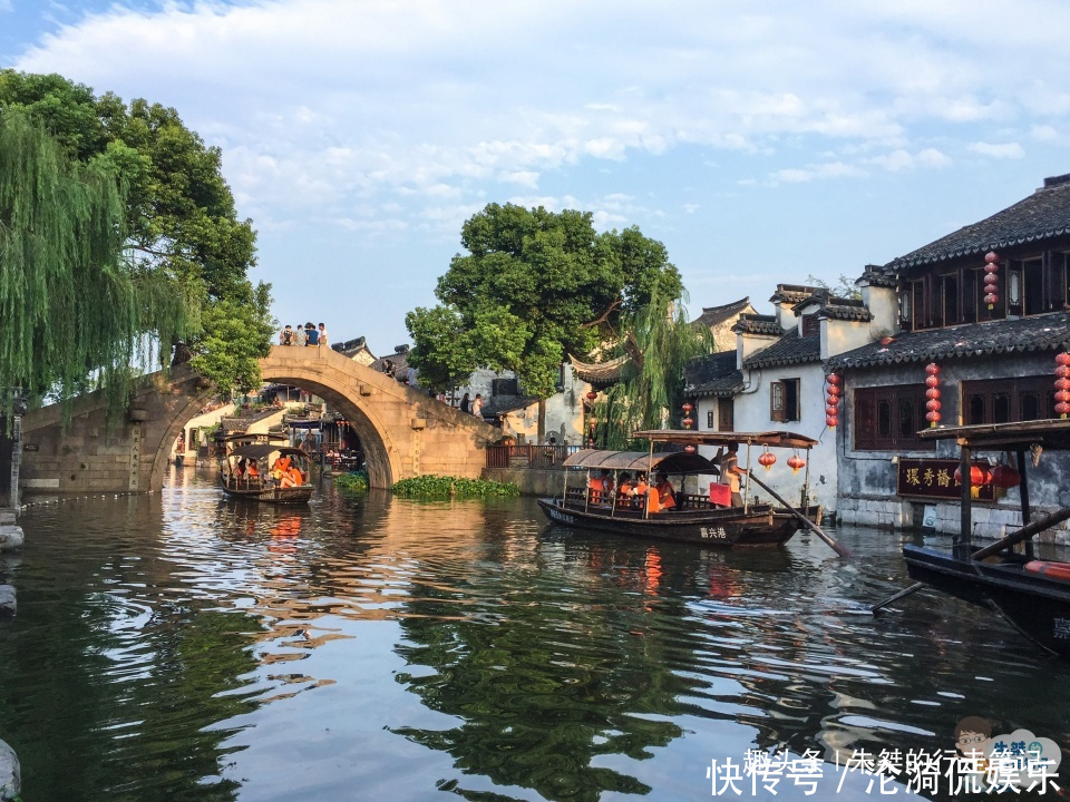生活着的千年古镇 人们对其褒贬不一 有些人甚至表示去了不想再去