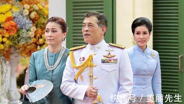 提帮功王子@诗妮娜联手提帮功!晒出“全家福”,三口之家没有王后