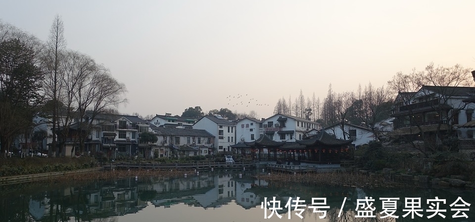 二手房|杭州楼市十年房价起起伏伏！房价只涨不跌的神话，即将破灭！