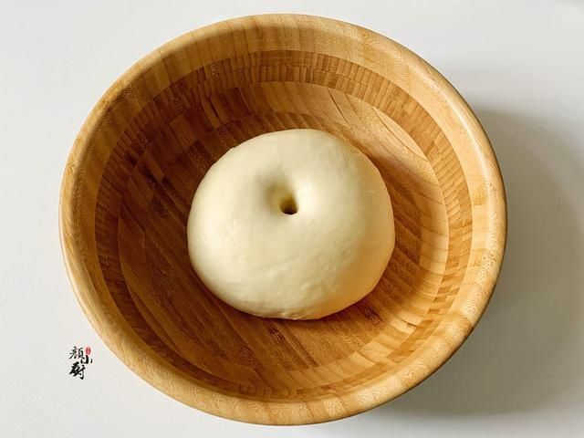 1碗面粉，一杯羊奶，教你做出松软香甜的面包，大人小孩都爱吃