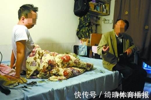 父母|“新型啃老”方式在年轻人中蔓延,多数父母未发觉,还夸儿女孝顺