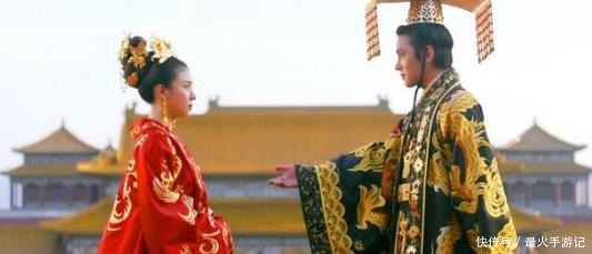 皇上|史上最牛小白脸，攀上老太后成皇上，最终却一脚踹开那个女人