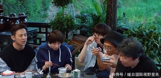 《向往的生活》王牌综艺归来,张艺兴加盟,子枫感叹蘑菇屋原生态