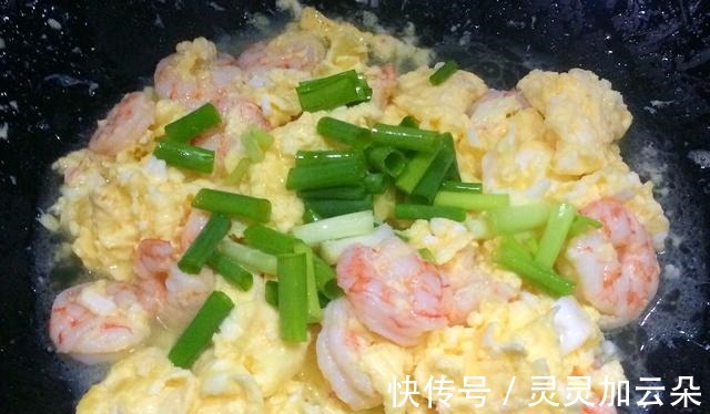 虾仁跟鸡蛋搭配在一起,营养翻倍,常做给孩子吃!