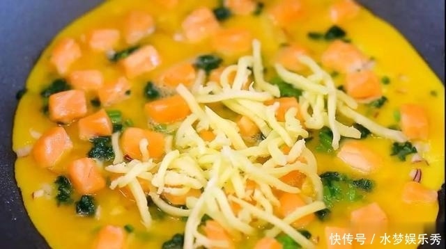 好吃|天天吃鸡蛋,这种做法第一次见,简单营养又好吃,孩子吃不够