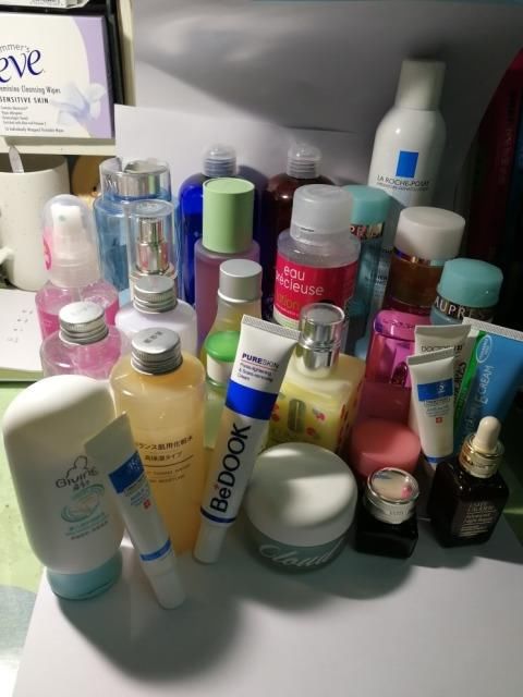 这些特别火的水乳不值得种草，难用到哭泣，姐妹们来避避雷吧