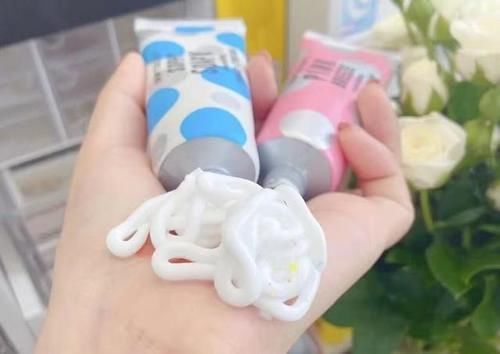 面霜 过了50岁,再懒也要学会这4种护肤方法,养成好皮肤并不难