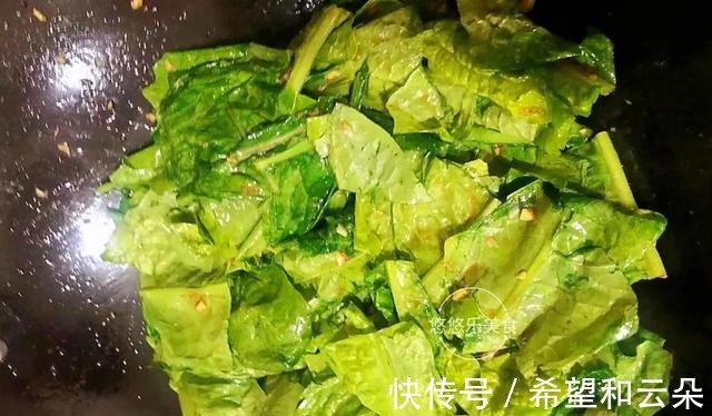 低脂低卡的蔬菜,加入它,大火一炒,清脆爽口,满满的维生素!